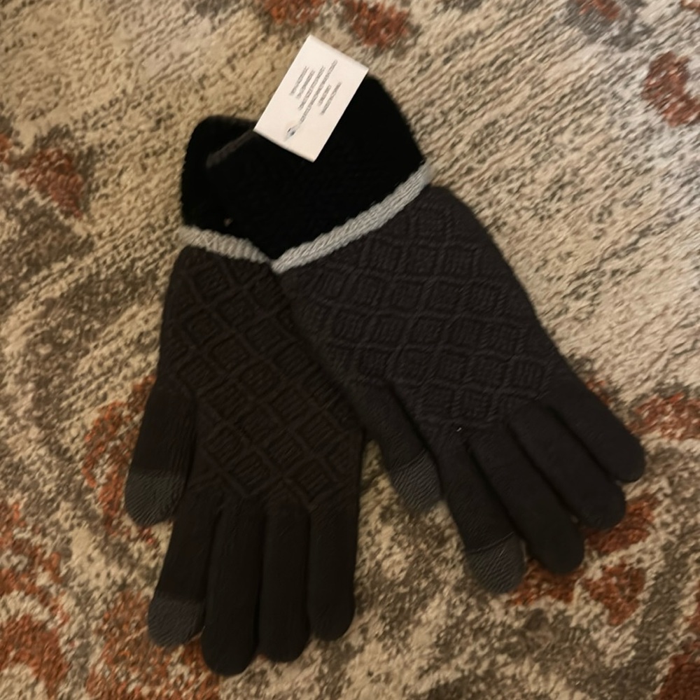 Gray gloves
